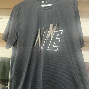Nike Men's Black T-Shirt